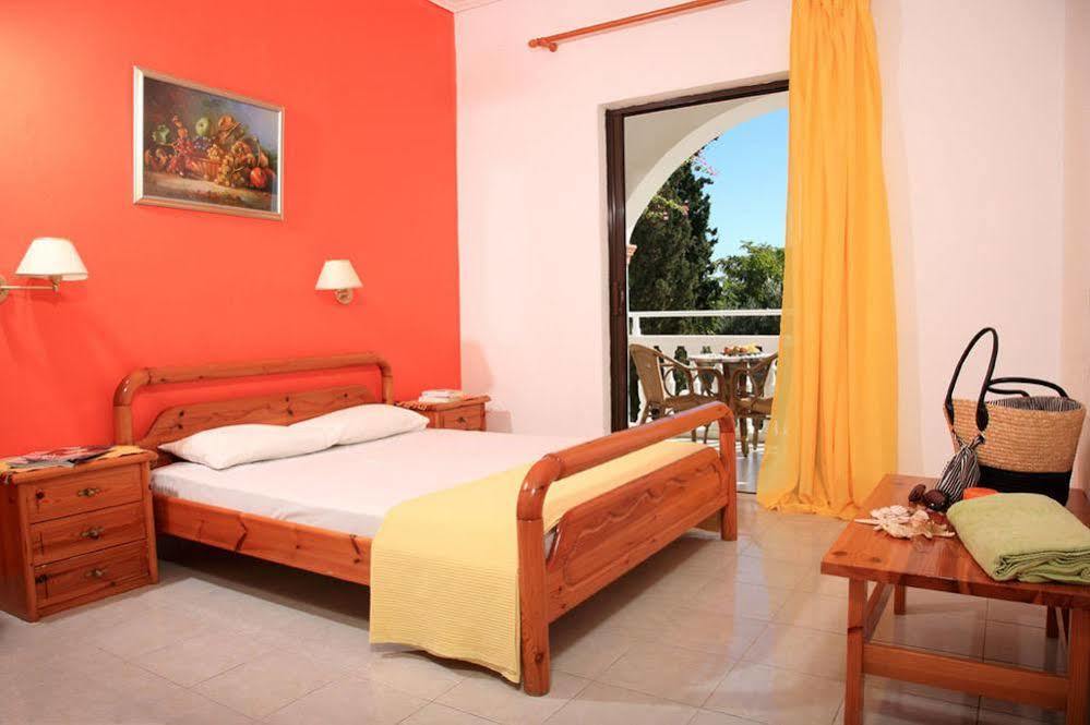 Zakynthos Aparthotel Kalamákion
